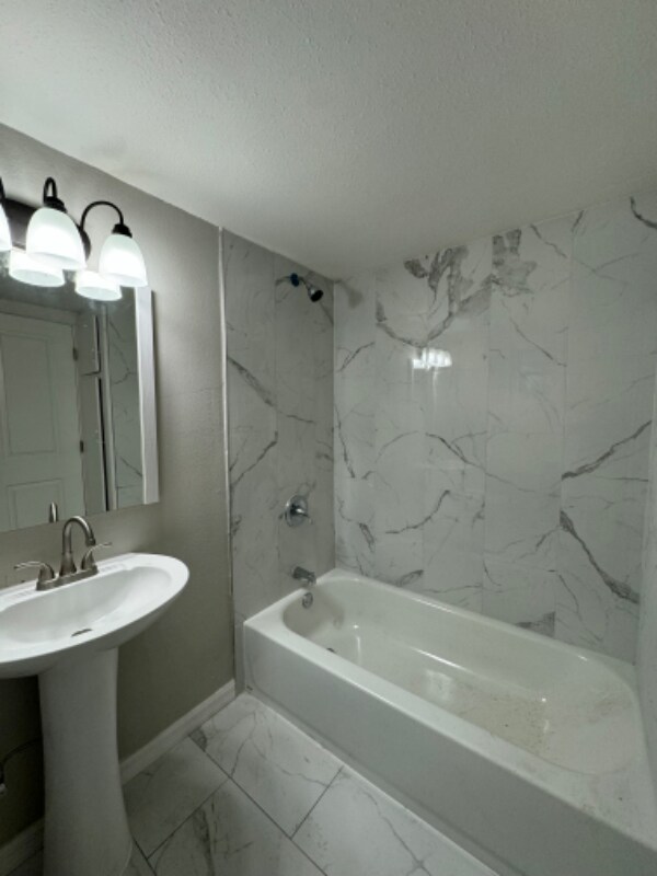 Foto del edificio - 4020 N Scenic Hwy