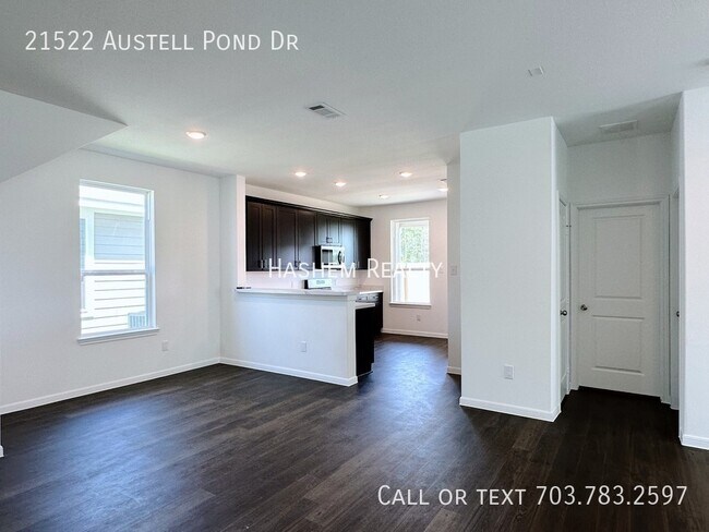 Building Photo - New Construction Ready For Immediate Move In!