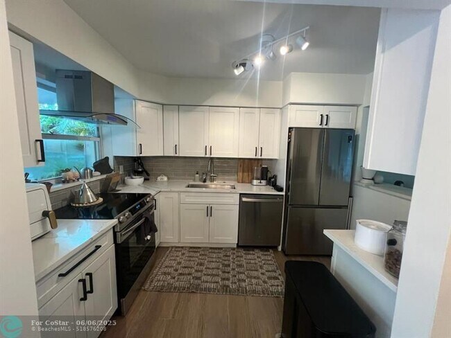 Foto del edificio - 1751 SW 32nd Ct