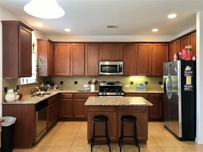 Building Photo - 13425 Little Gull Dr