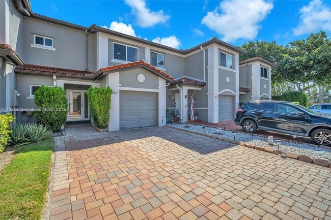 Building Photo - 2867 SW 125th Ave