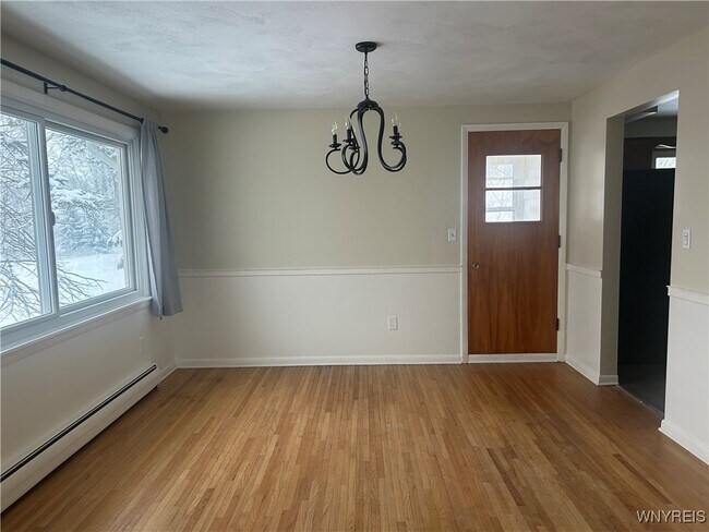 Foto del edificio - 781 Campbell Blvd