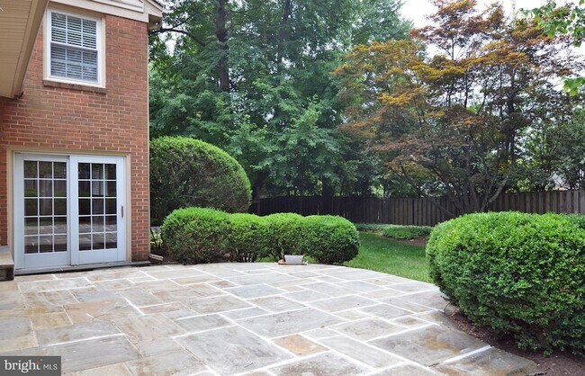 Foto del edificio - 7208 Marbury Rd