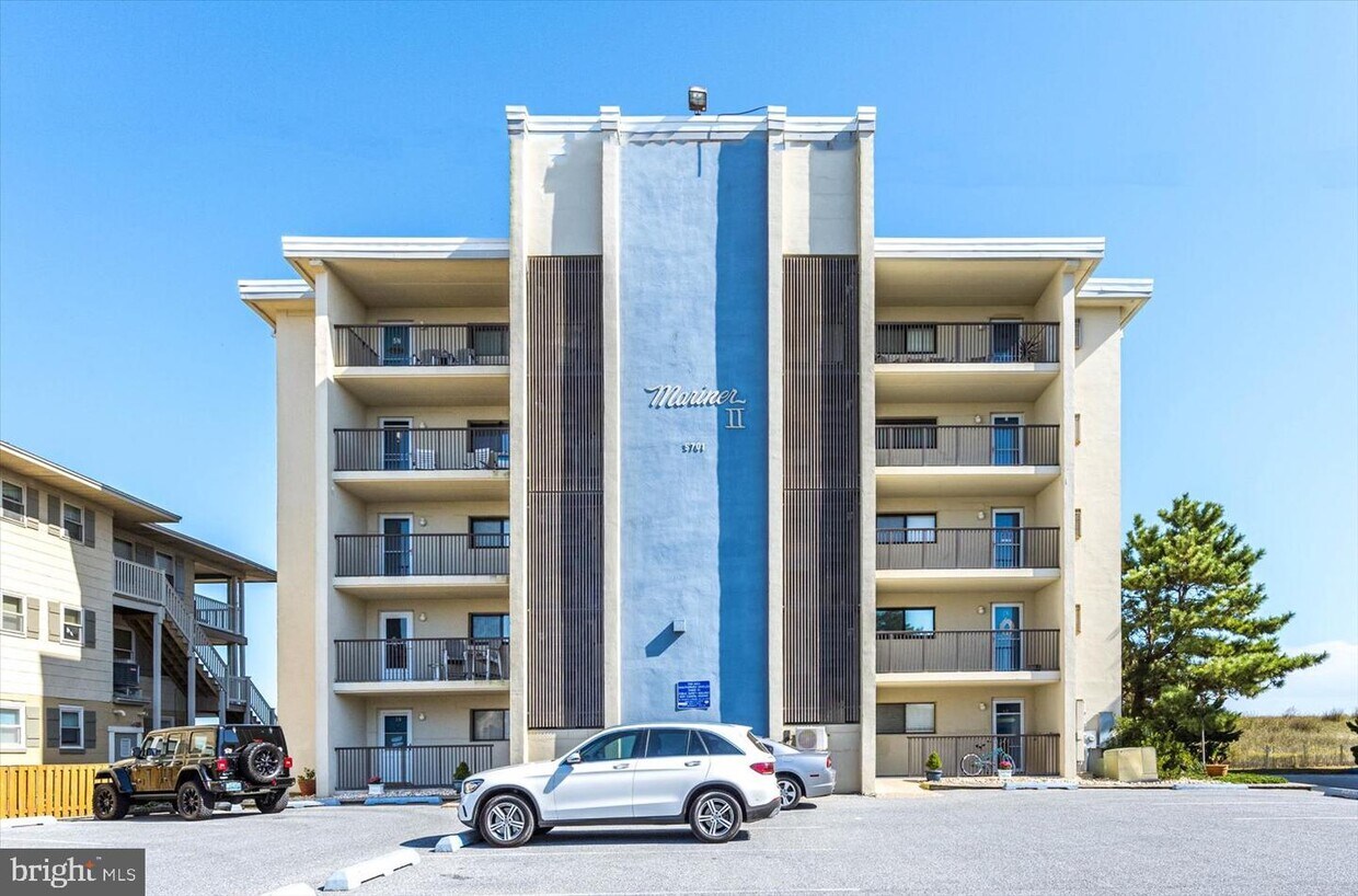 Primary Photo - 5701 Atlantic Ave