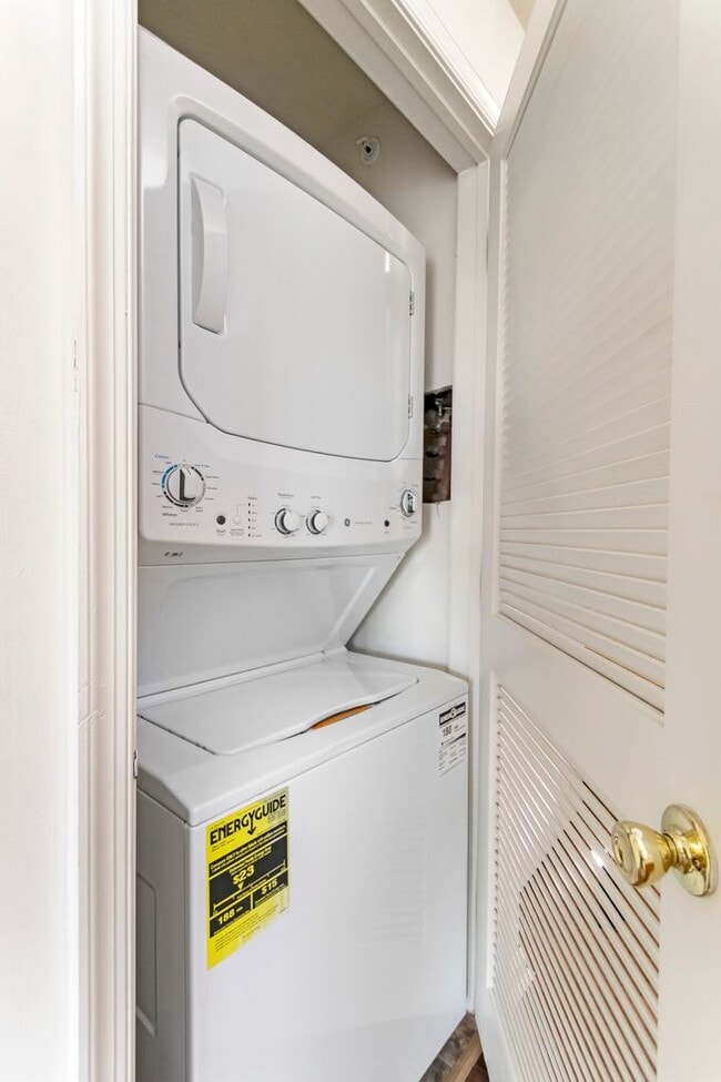 Interior Photo - Spring Creek Apartments