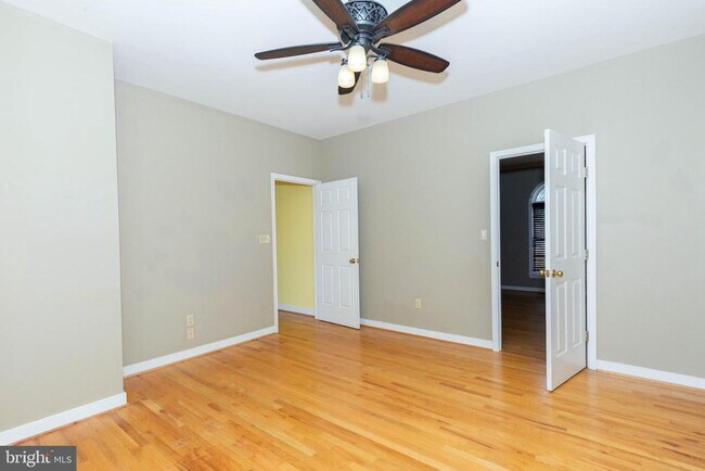 Foto del edificio - 180 Muirfield Ct