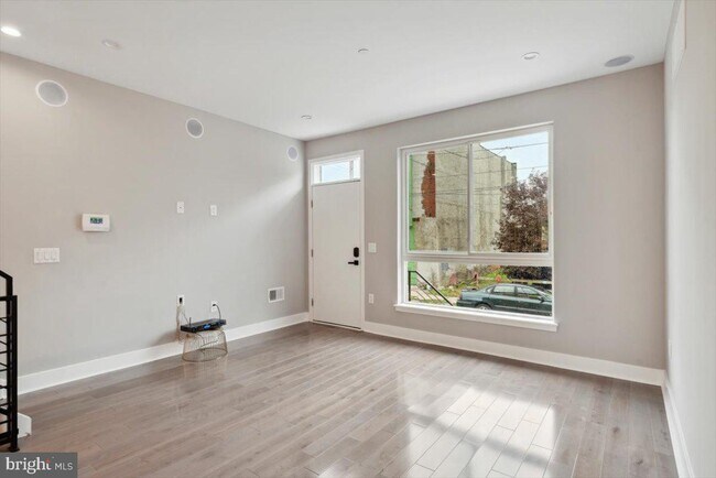 Foto del edificio - 1805 N 21st St