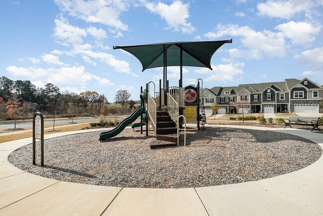 Building Photo - Lavanya Townhouse Arberdene