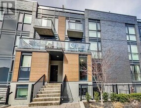 Building Photo - 63-763 Ruskin Ave