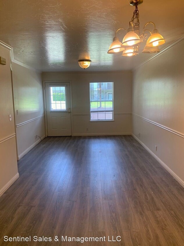 Primary Photo - 2 br, 1 bath House - 1050 S. Orem Blvd. #35
