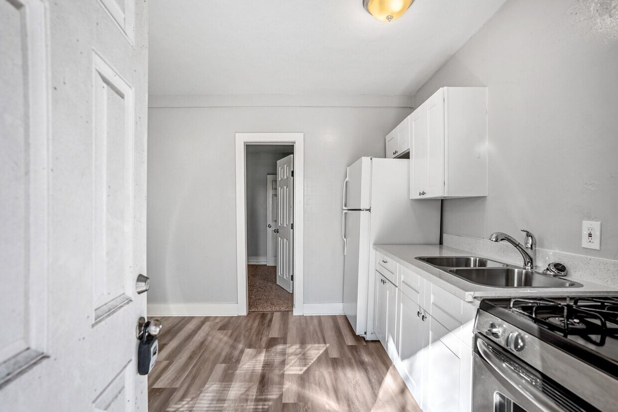 Foto principal - 8209 Bangle St