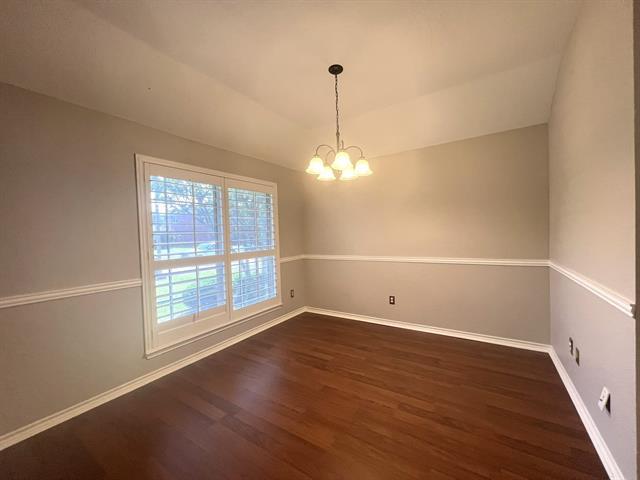 Building Photo - 1411 Normandy Ln