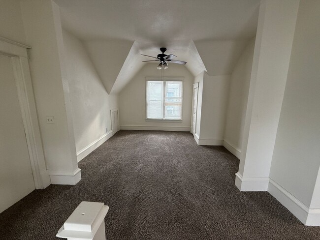 Foto del edificio - 1621 Court St