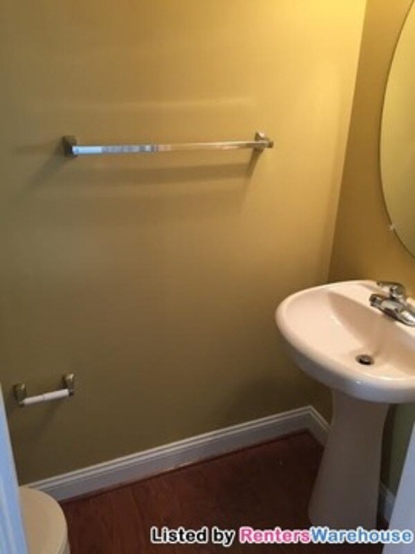 Photo - 402 Callander Way House