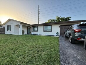 Building Photo - 1711 N Anhinga Ln