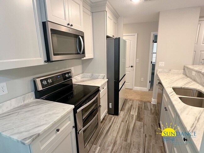 Foto del edificio - Pet Friendly Milton Home, Call Today!