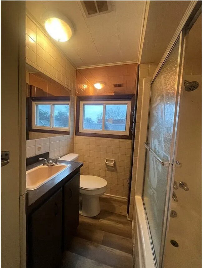 Baño completo - 407 Park Ave