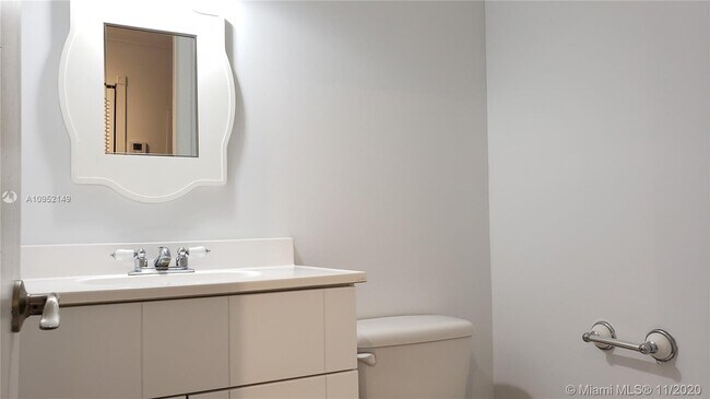 Foto del edificio - 5838 SW 74th Terrace