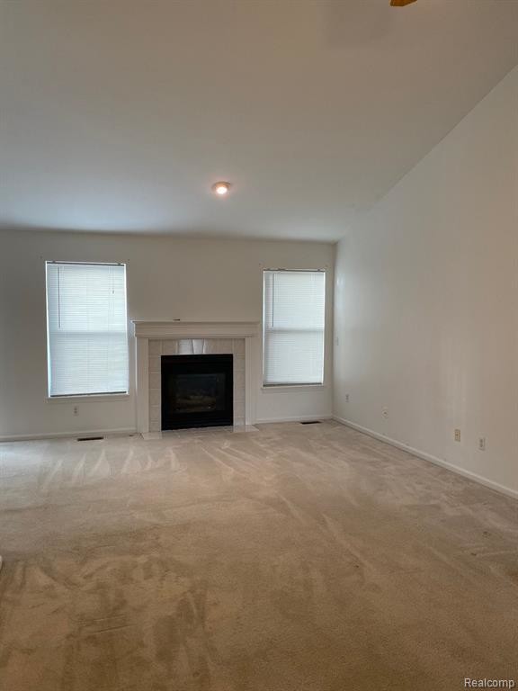 Building Photo - 5040 Sandalwood Dr