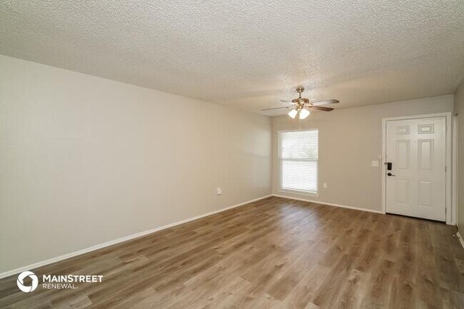 Building Photo - 11045 White Sands St, Live Oak, TX 78233