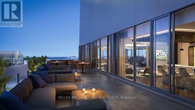 Photo du bâtiment - 100 Dalhousie St