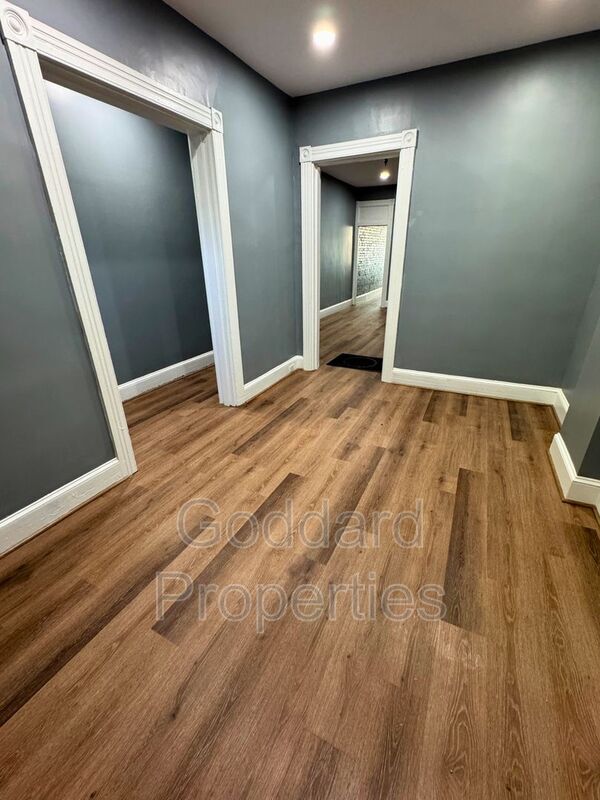 Foto del edificio - 1313 E North Ave