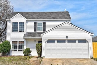 Building Photo - 520 Hillshire Way