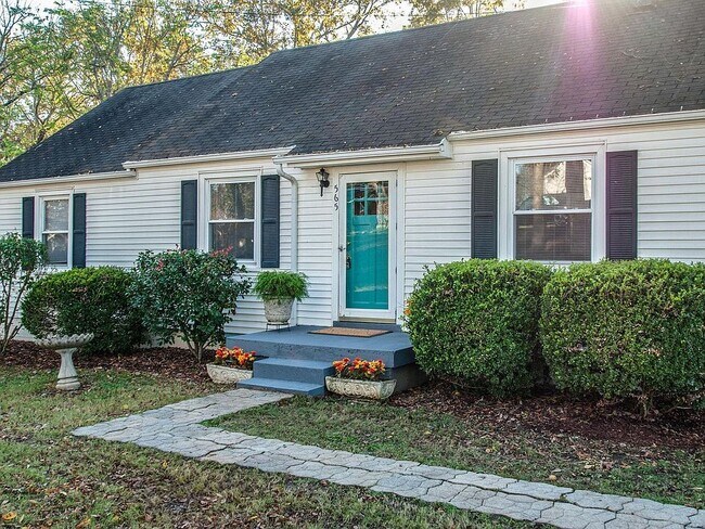 Foto del edificio - 565 Croley Dr