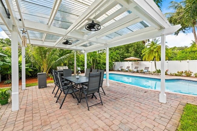 Foto del edificio - 1300 SW 17th St