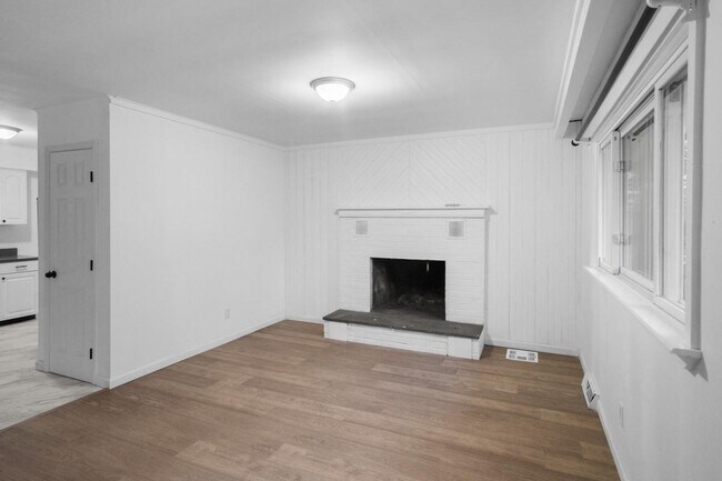 Foto del edificio - 533 White Rd