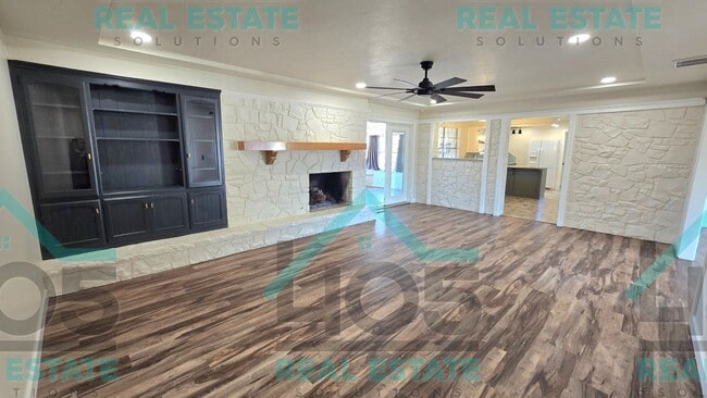 Photo - 3637 Sunvalley Dr Apartment