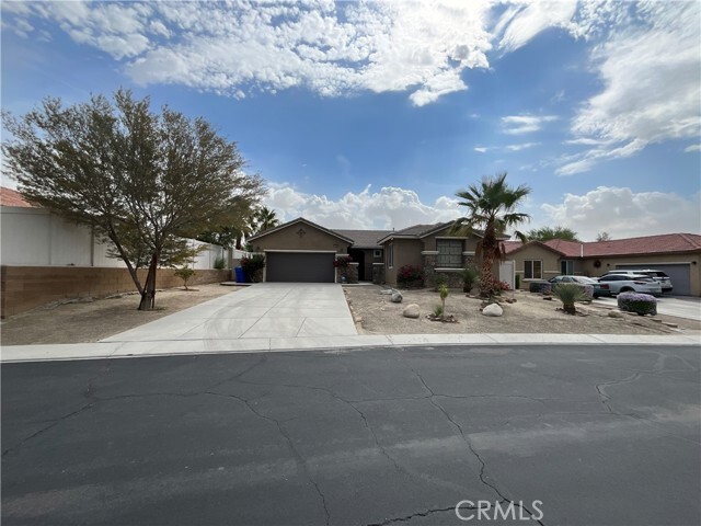 Foto principal - 11556 Mountain Hawk Ln