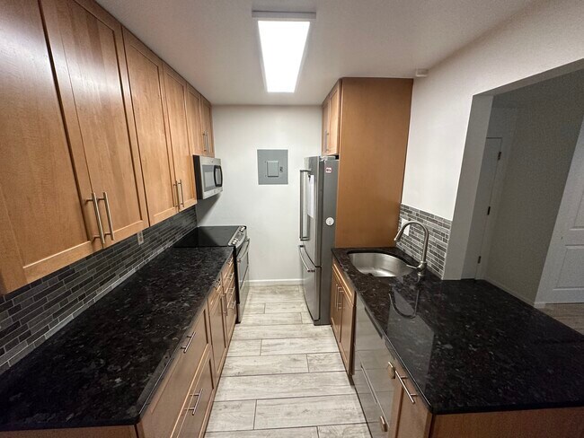 Kitchen - 2227 Canyon Blvd