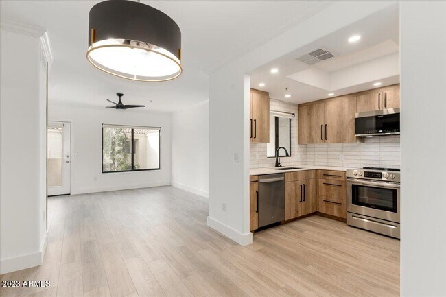Foto del edificio - 7575 E Indian Bend Rd