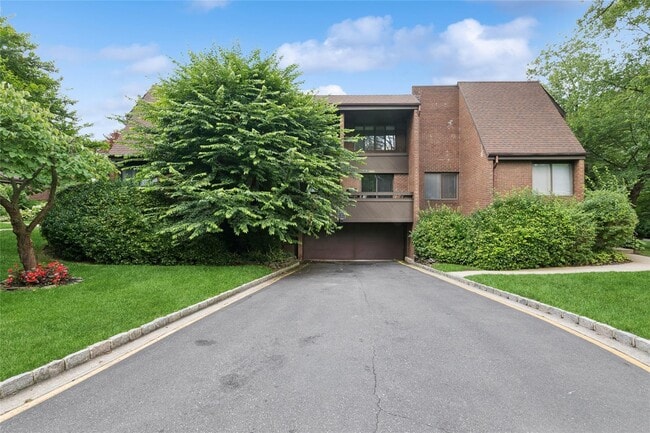 Building Photo - 70 Pheasant Run