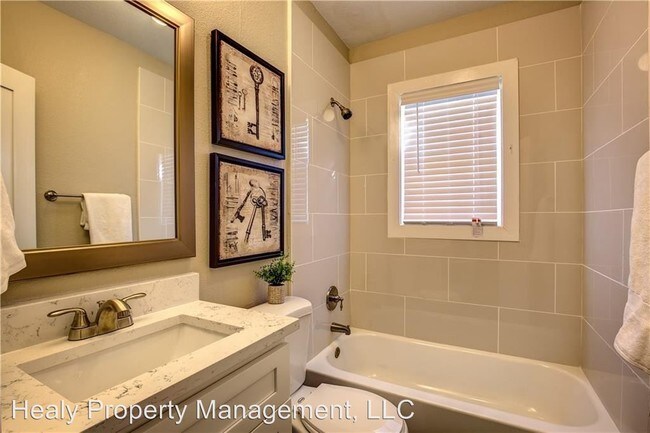 Building Photo - 1 br, 1 bath House - 615 N Marsalis Avenue #6