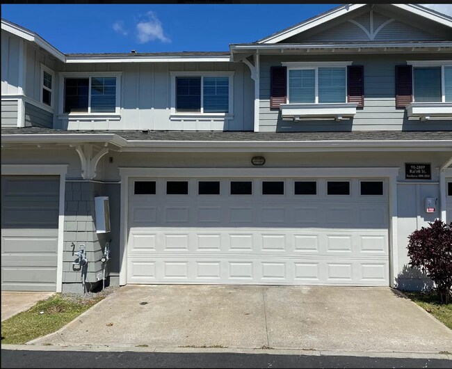 Foto del edificio - Spinnaker Townhouse $3250.00! 2 Story 3bd ...
