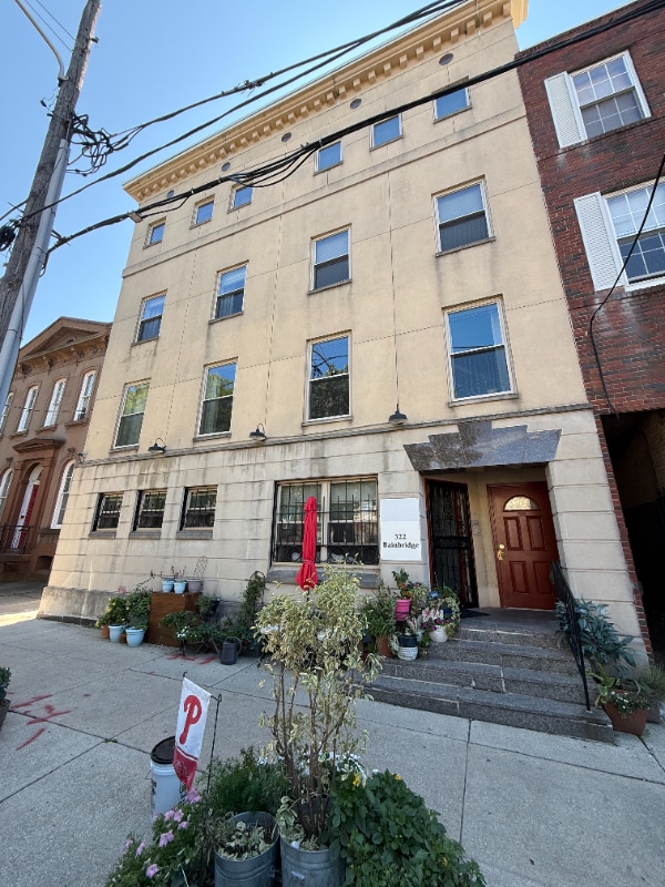 Building Photo - 322-26 Bainbridge St