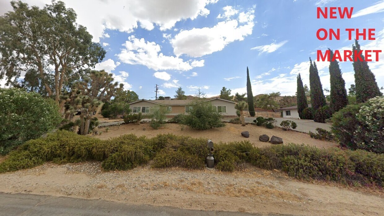 Foto principal - 56599 Carlyle Dr