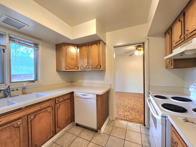 Foto del edificio - Beautiful 2bed 1.5 bath Townhome in Barrin...