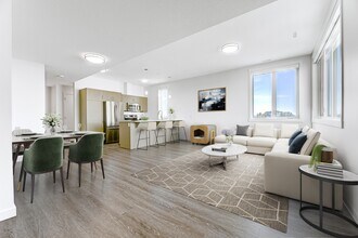 Building Photo - Edgeway Townhomes
