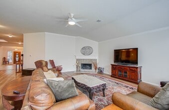 Building Photo - 17611 Emerald Garden Ln