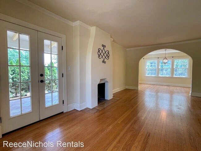 Foto del edificio - 5 br, 3.5 bath House - 101 W. 54th St