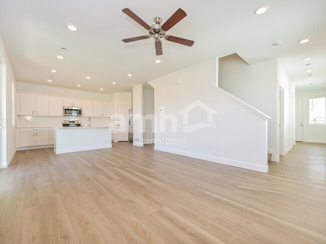 Foto del edificio - 10051 Potomac St