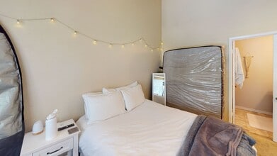 Building Photo - 570 Peach St