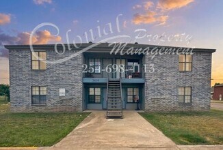 Building Photo - 3414 Cantabrian Dr