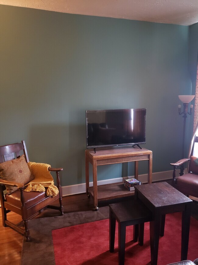 Foto del edificio - 1428 West Dean Avenue, Unit 1 - 1 Bed, 1 Bath
