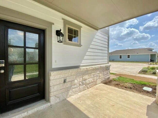 Foto del edificio - 2525 Pecan Island Dr