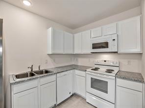 Foto del edificio - 24617 Pools Creek Dr