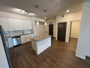 Interior Photo - The Crest at Naples